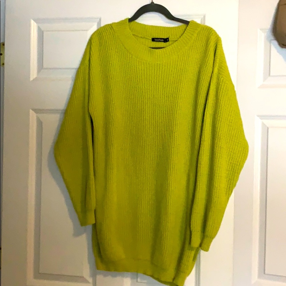 Boohoo sweater dress (Size M)